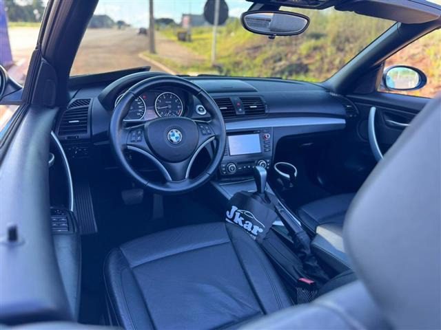 
BMW 120iA Cabrio 2009 full									