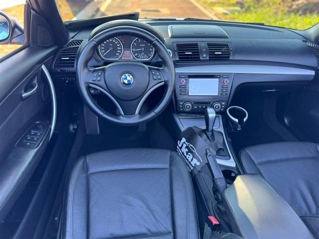 
BMW 120iA Cabrio 2009 full									