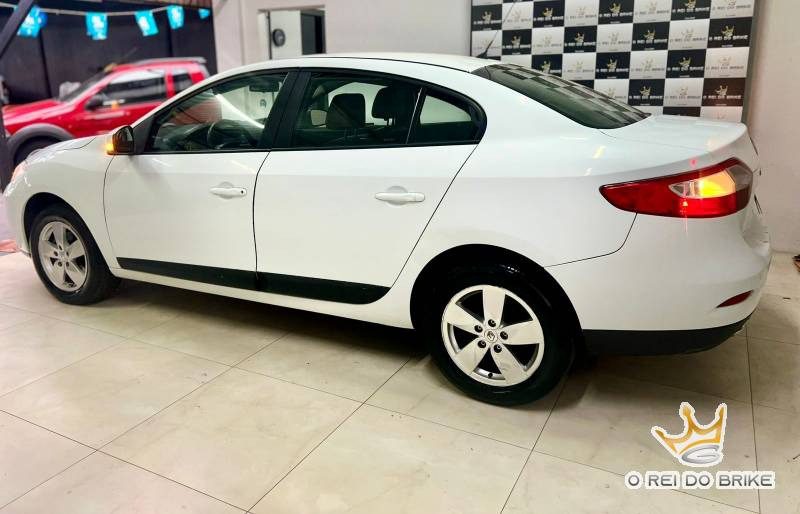 Renault FLUENCE EXPRESSION 2014