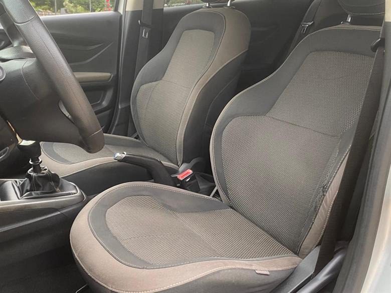 
Chevrolet Prisma LT 2015 full									
