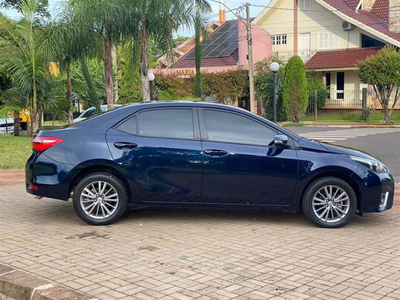 
Toyota corolla XEI 2017 full									