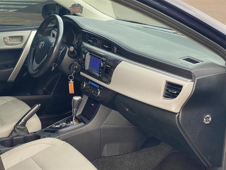 
Toyota corolla XEI 2017 full									