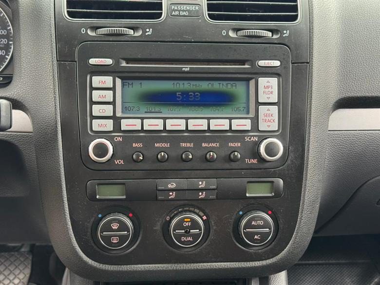 
Volkswagen Jetta Tiptronic 2008 full									