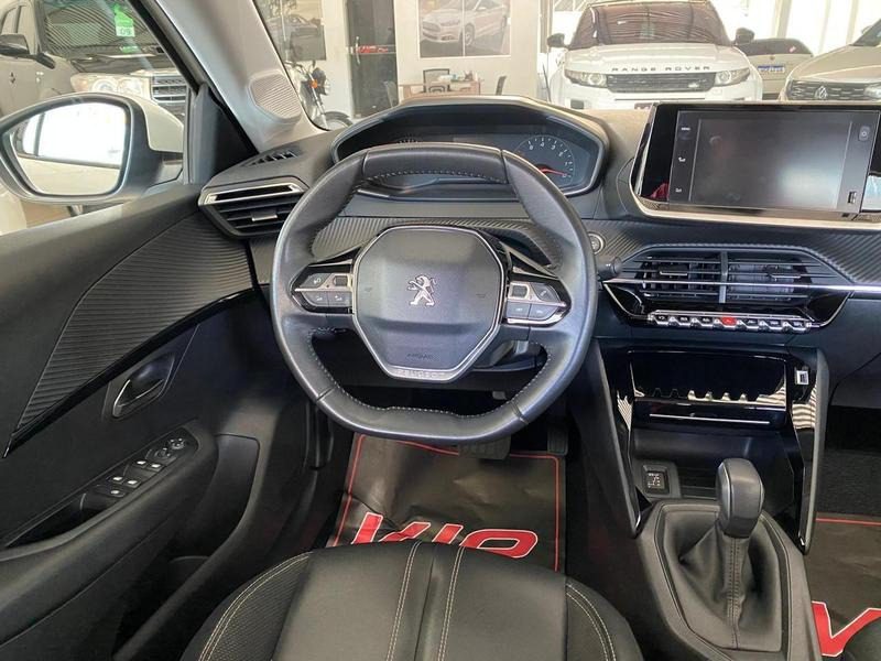 
Peugeot 208 ALLURE 2022 full									