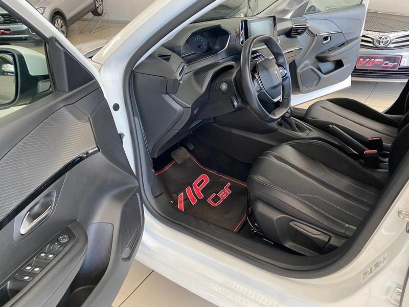 
Peugeot 208 ALLURE 2022 full									