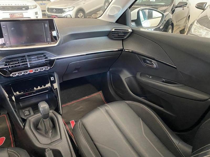 
Peugeot 208 ALLURE 2022 full									