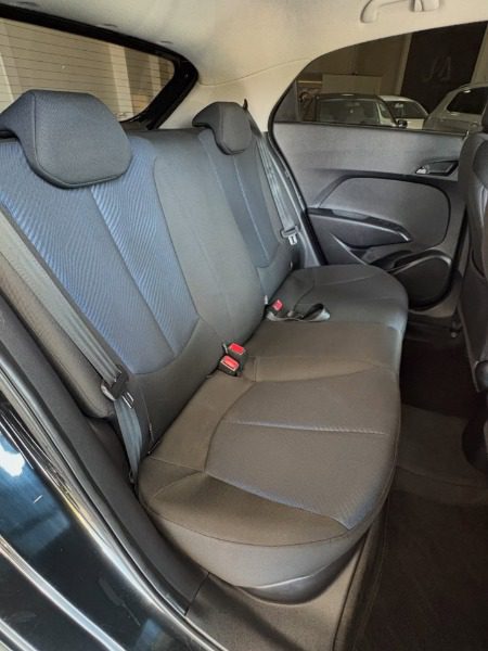 
Hyundai HB20 2014 full									