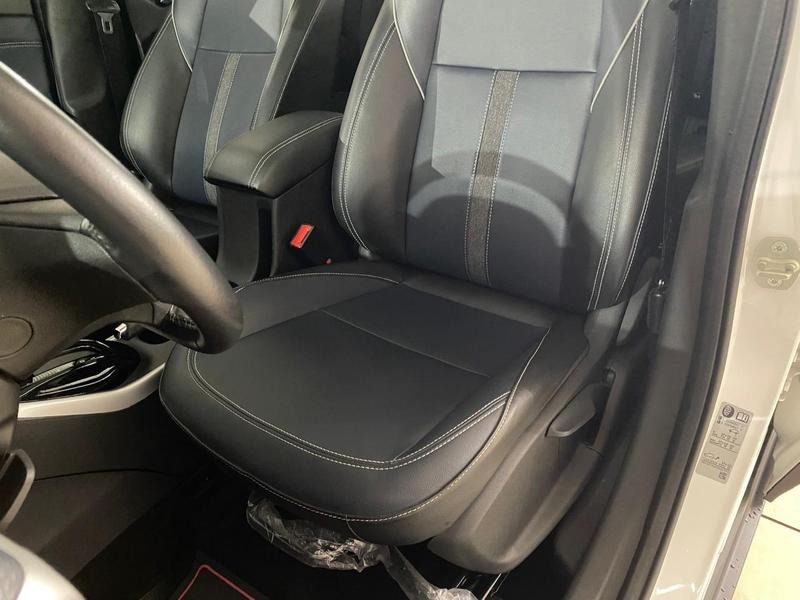 
Chevrolet TRACKER 2025 full									