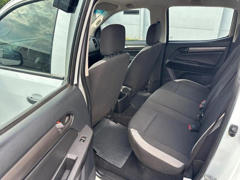 
Chevrolet S10 LS 2017 full									