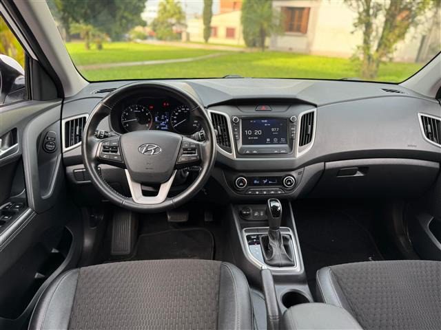 
Hyundai Creta Smart 2021 full									