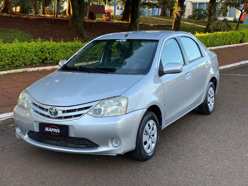 Toyota Etios 2013