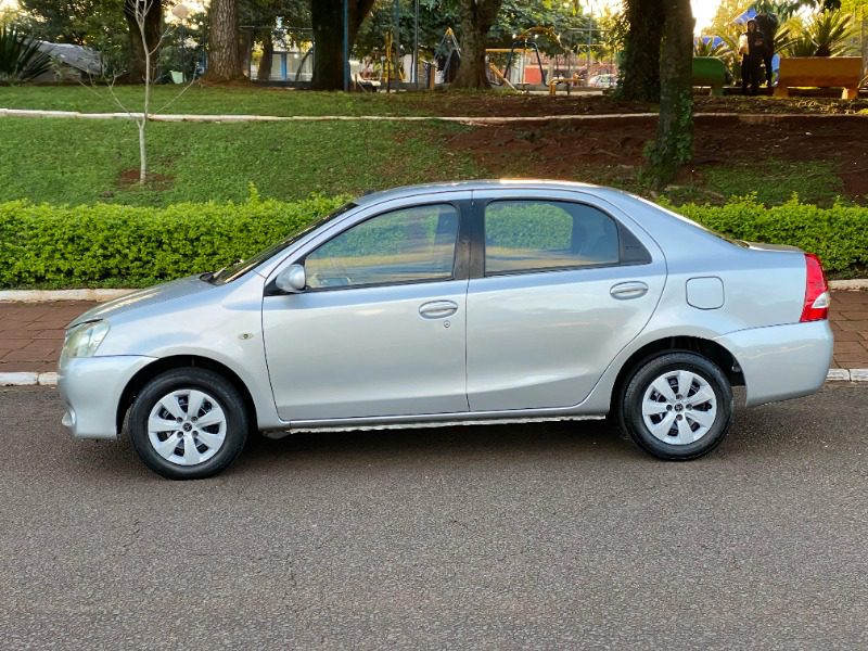 Toyota Etios 2013