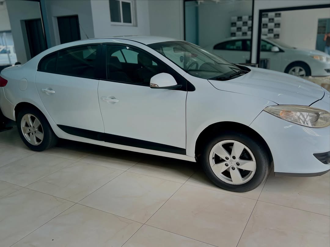 Renault FLUENCE EXPRESSION 2014