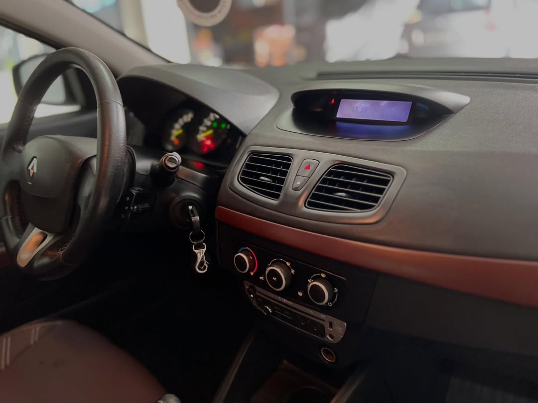 
								Renault FLUENCE EXPRESSION 2014 full									