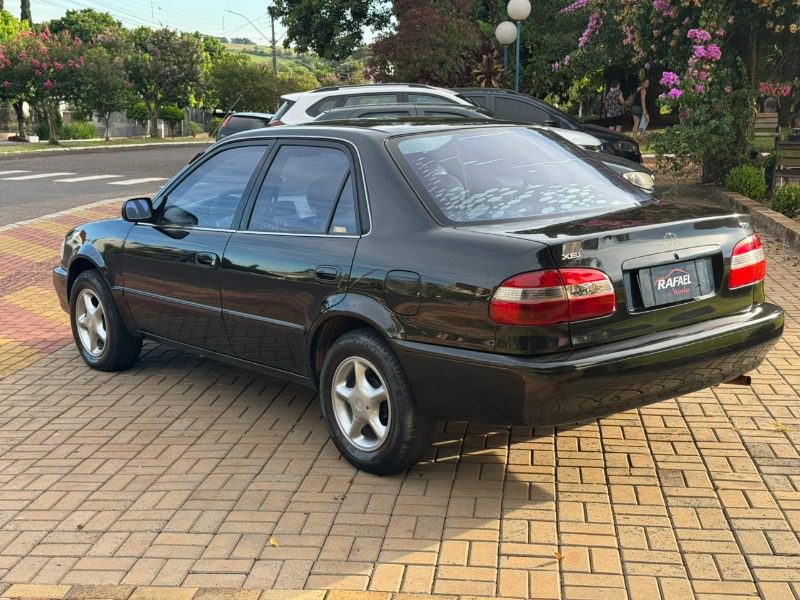 Toyota corolla XEI 2002