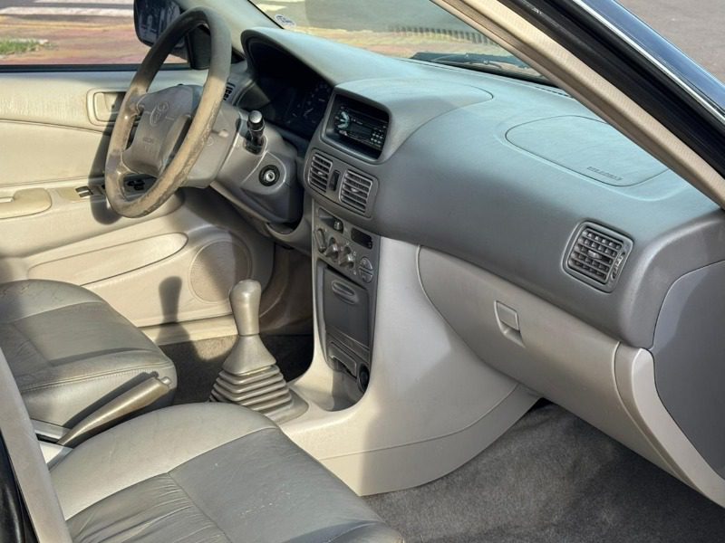 
Toyota corolla XEI 2002 full									