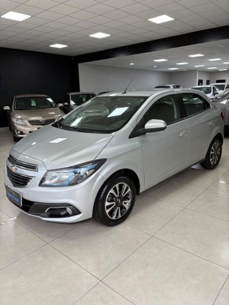 
Chevrolet Onix LTZ 2016 full									