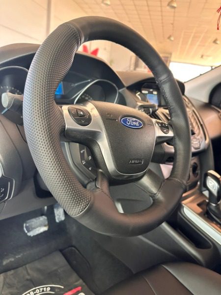 
Ford FOCUS AT 2015 full									