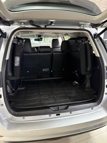 
Toyota Hilux SW4 SRX (7 Lugares) 2022 full									