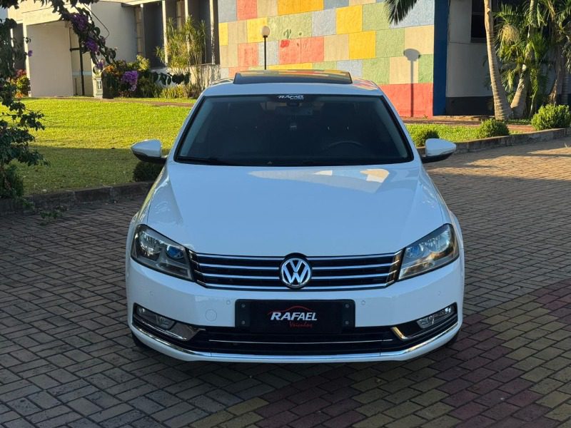
Volkswagen Passatt 2.0 TSI 2014 full									