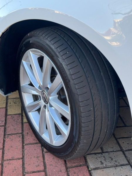 
Volkswagen Passatt 2.0 TSI 2014 full									