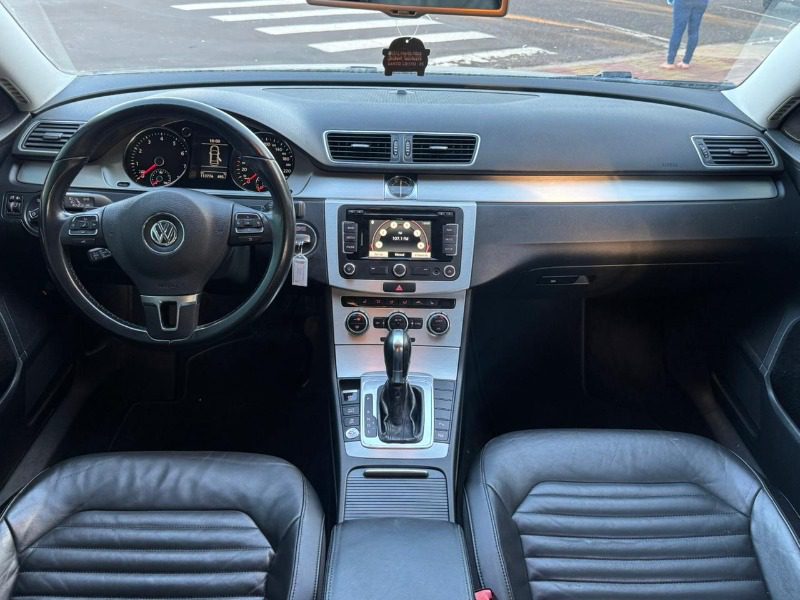 
Volkswagen Passatt 2.0 TSI 2014 full									