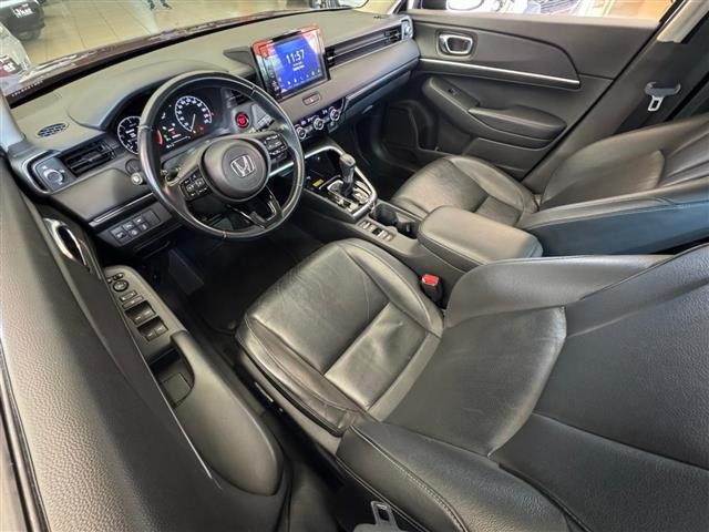 
Honda HR-V Touring 2024 full									