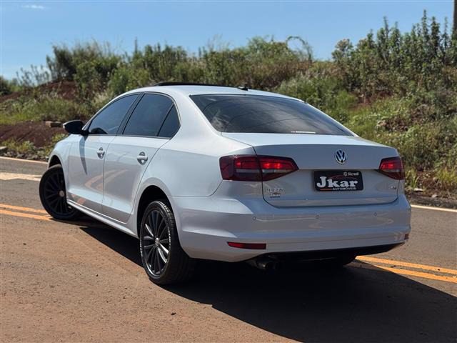 Volkswagen JETTA Comfortline 2017