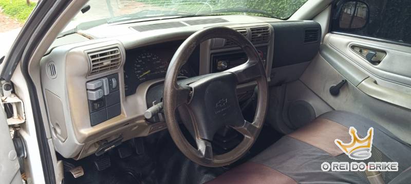 
Chevrolet S10 1995 full									