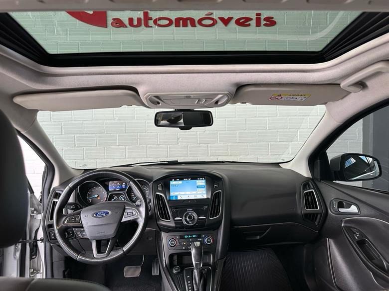 
Ford Focus Titanium 2017 full									