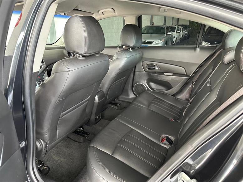 
Chevrolet Cruze LT 2013 full									