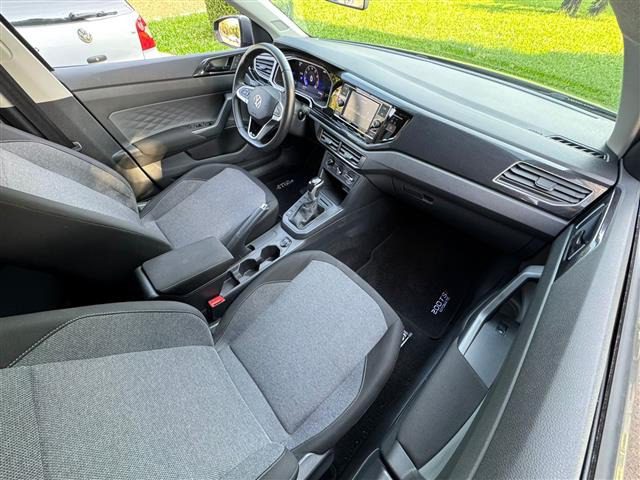 
Volkswagen Polo confortline TSI 2024 full									