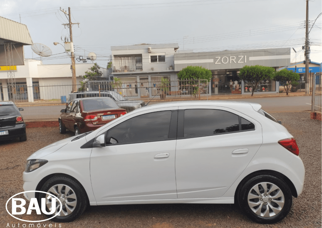 
CHEVROLET ONIX LT 2018 full									