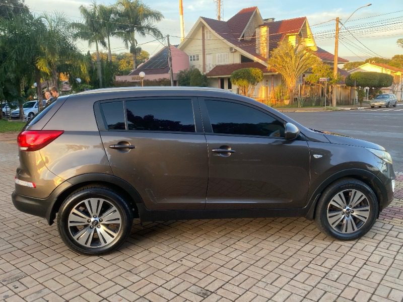 
Kia Sportage LX 2014 full									