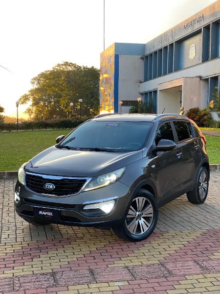 
Kia Sportage LX 2014 full									