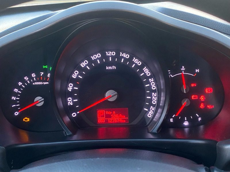 
Kia Sportage LX 2014 full									
