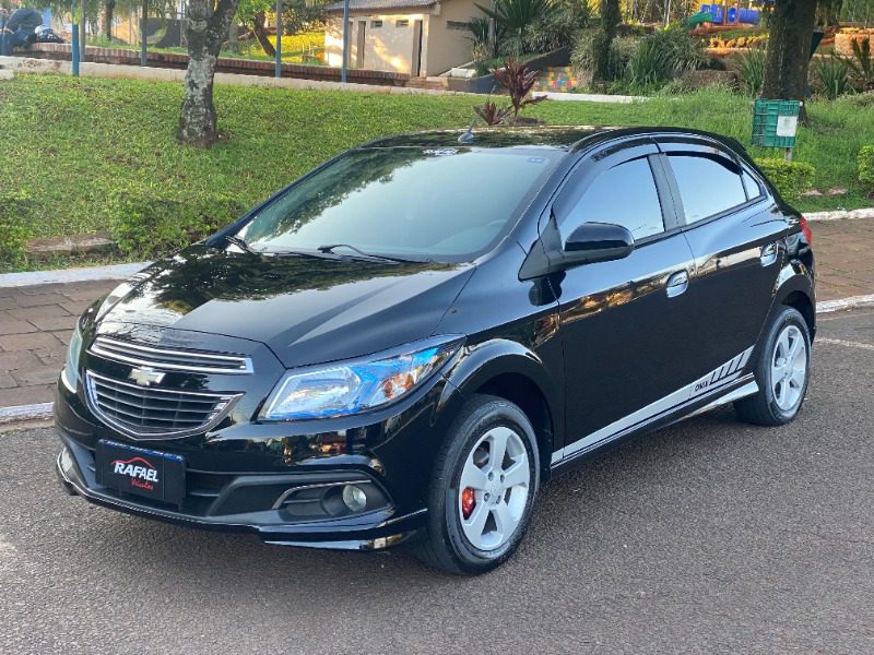 Chevrolet ONIX LT 2013