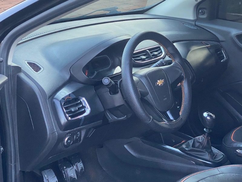 
Chevrolet ONIX LT 2013 full									