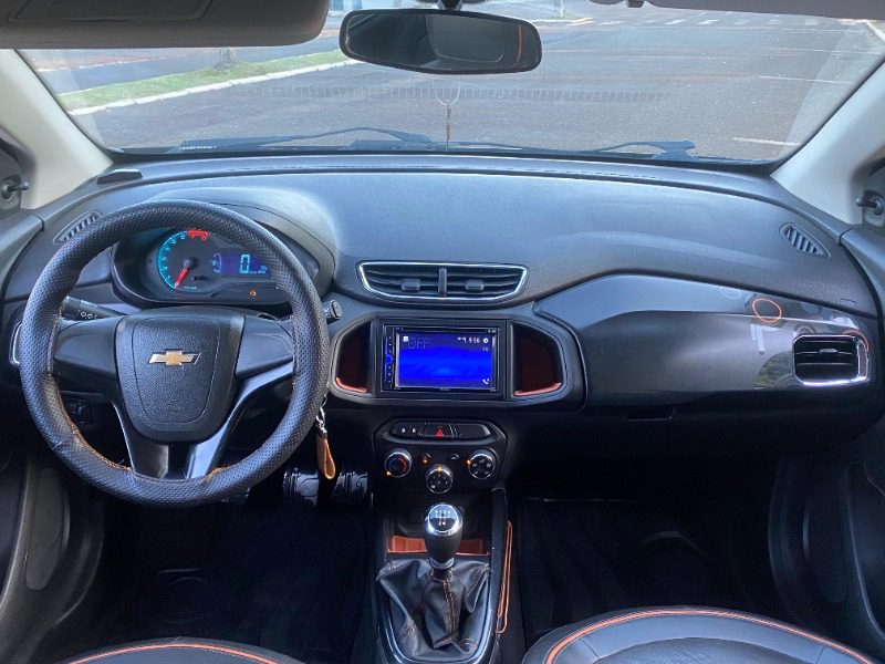 
Chevrolet ONIX LT 2013 full									