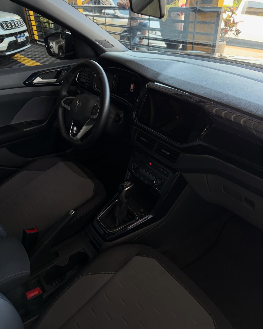 
VOLKSWAGEN T-CROSS COMFORTLINE 2022 full									