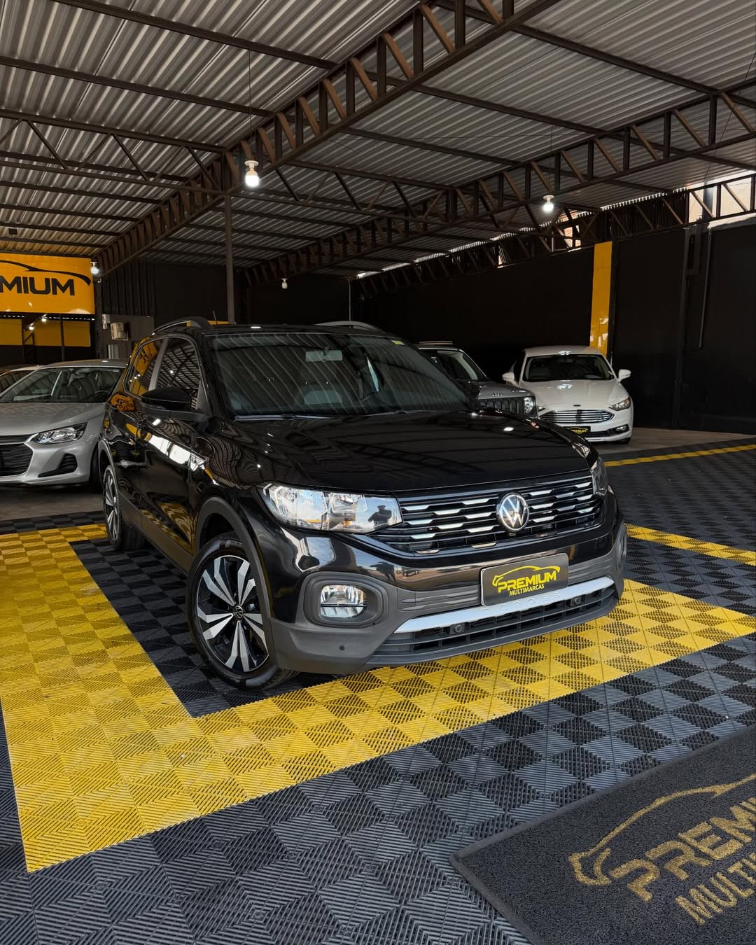 VOLKSWAGEN T-CROSS COMFORTLINE 2022