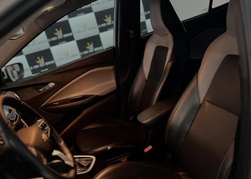 
Chevrolet Onix Plus Tb Premier 2020 full									
