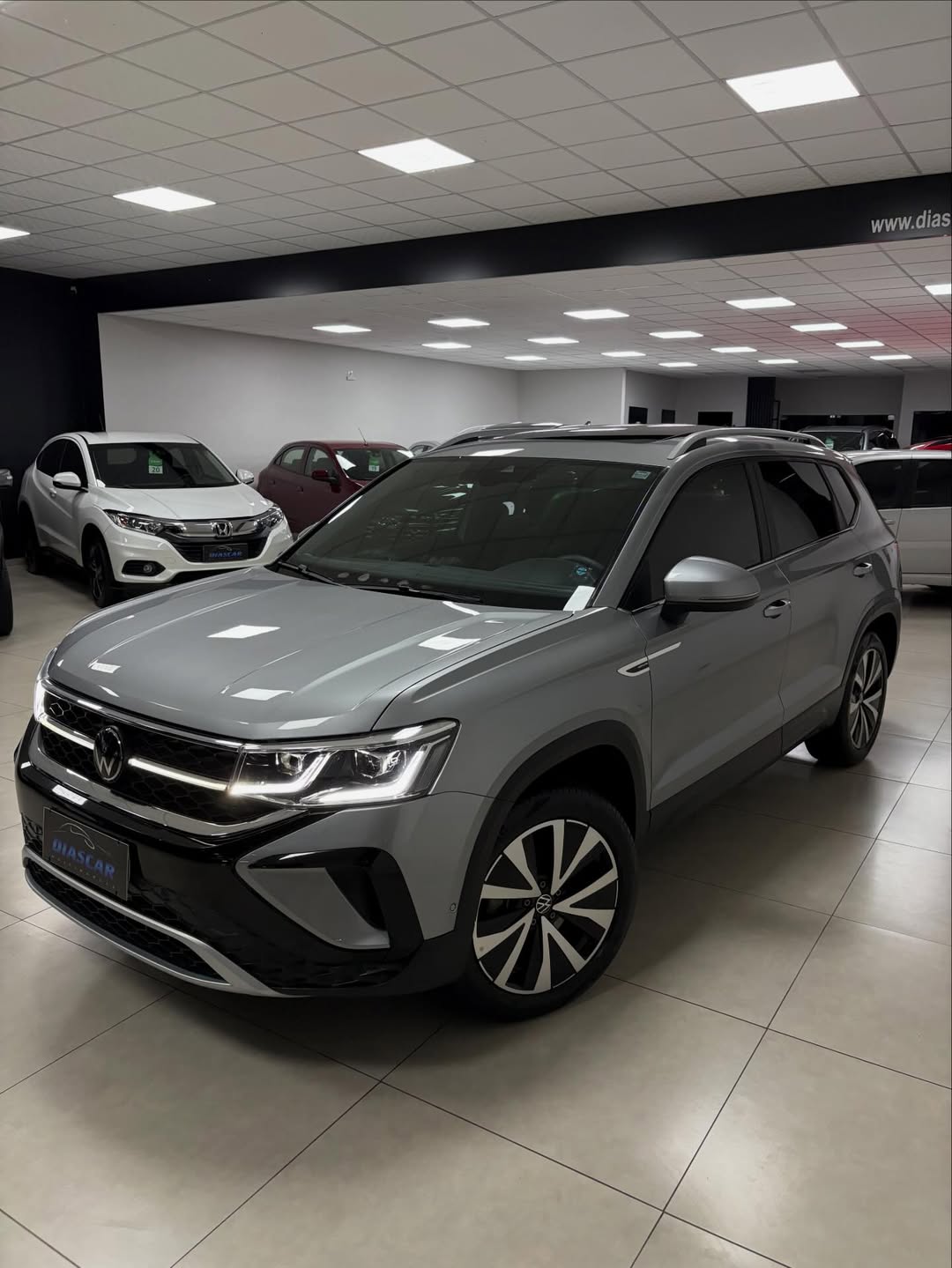 Volkswagen Taos Highline TSI 2023