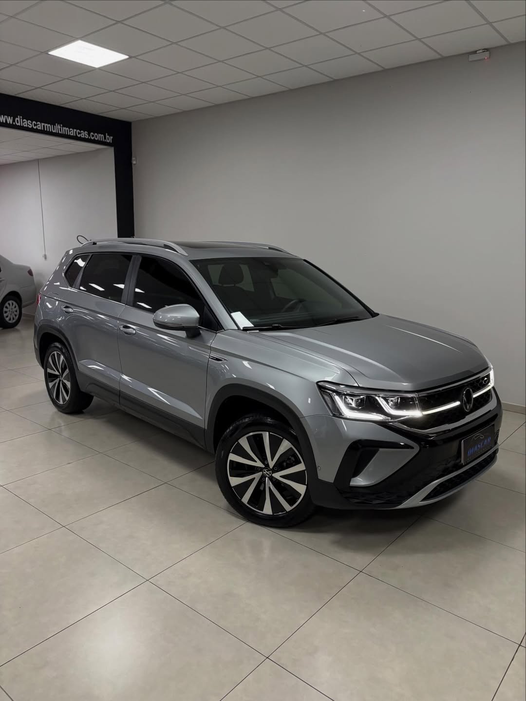 Volkswagen Taos Highline TSI 2023