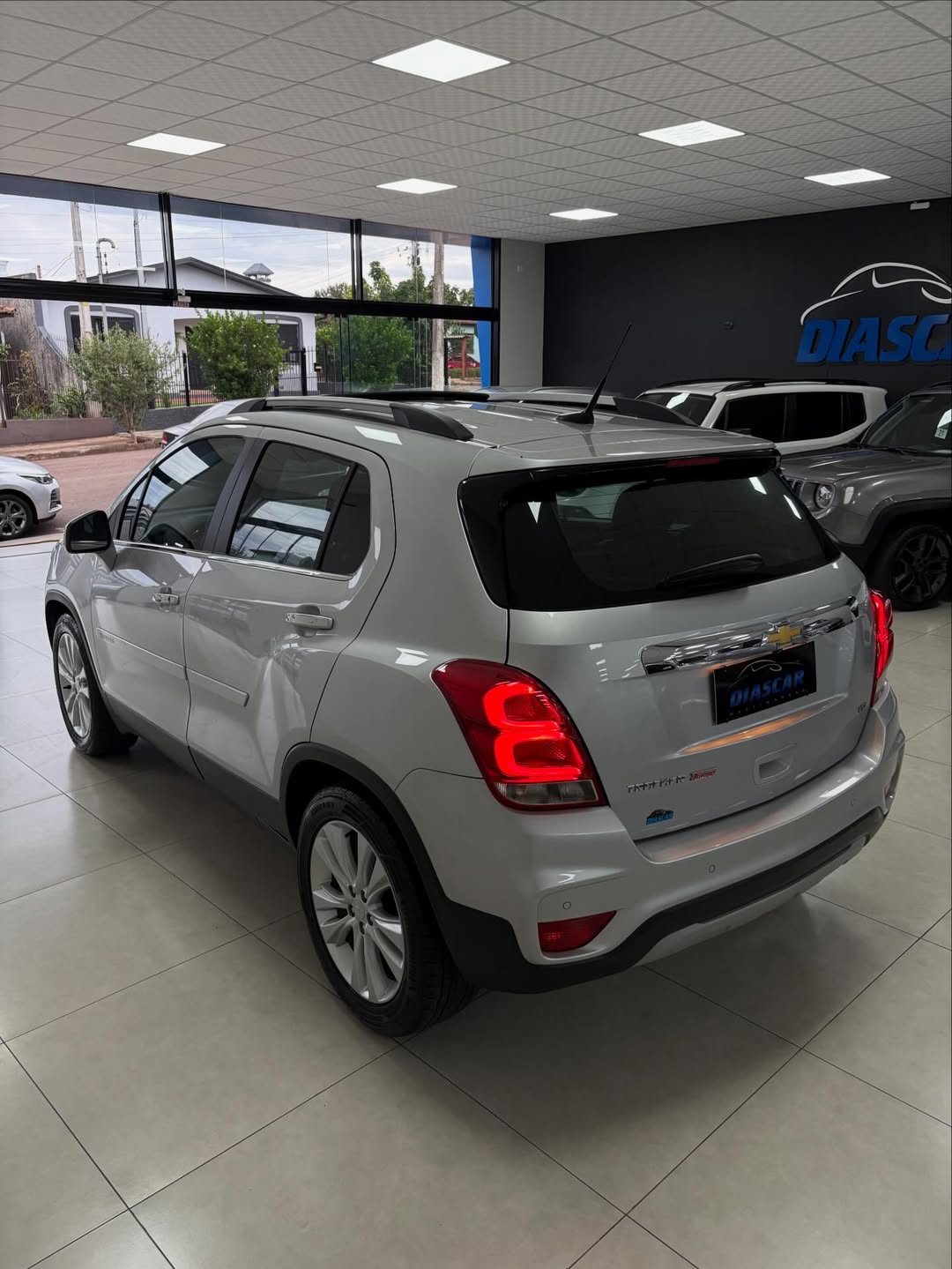 
Chevrolet Tracker LTZ 2017 full									