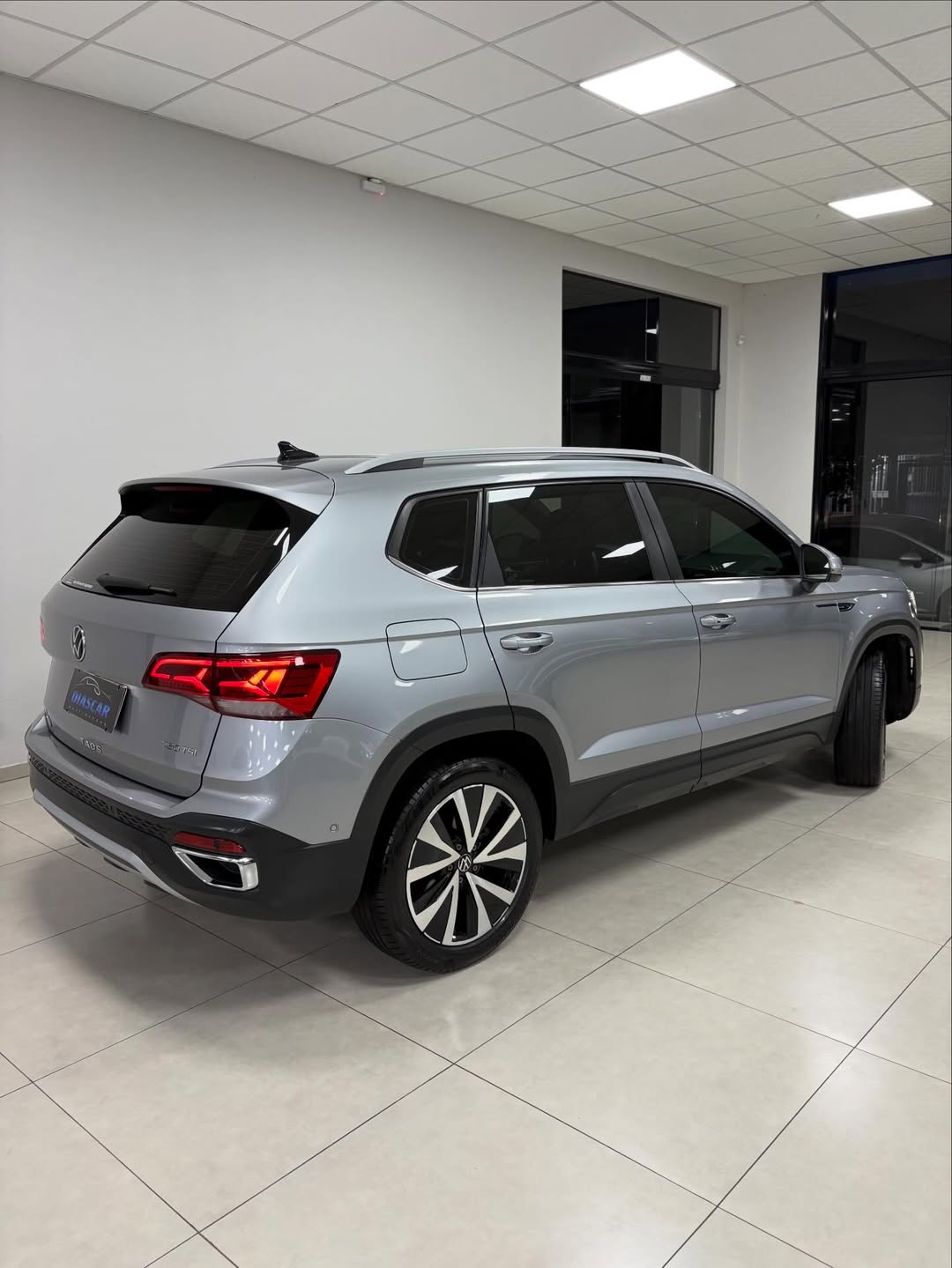 Volkswagen Taos Highline TSI 2023