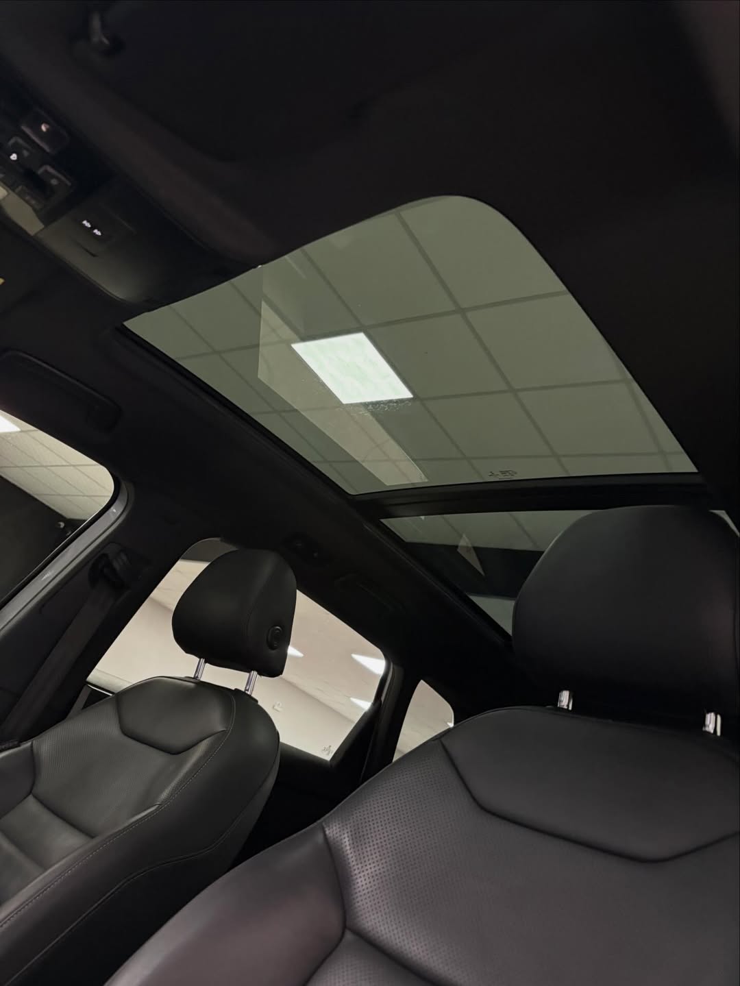 
Volkswagen Taos Highline TSI 2023 full									