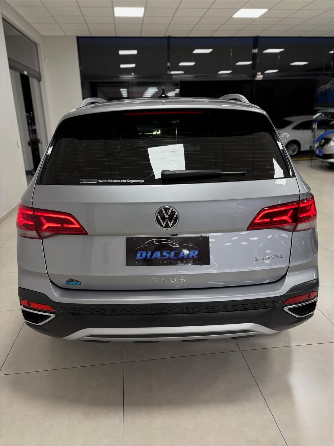Volkswagen Taos Highline TSI 2023