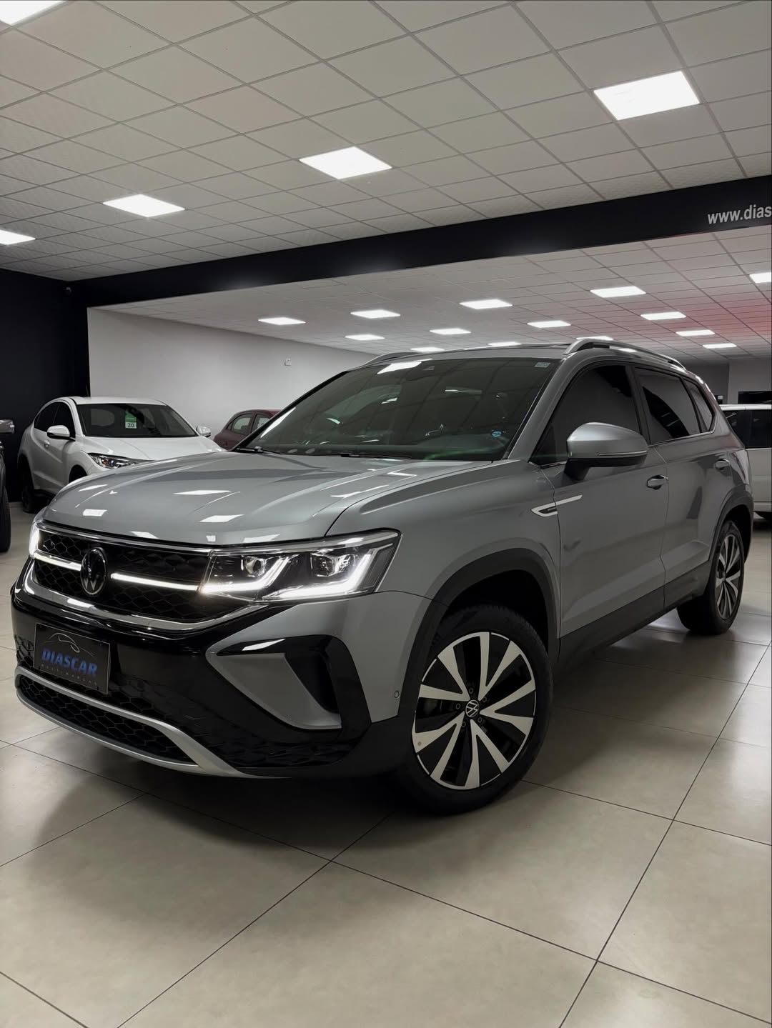 Volkswagen Taos Highline TSI 2023
