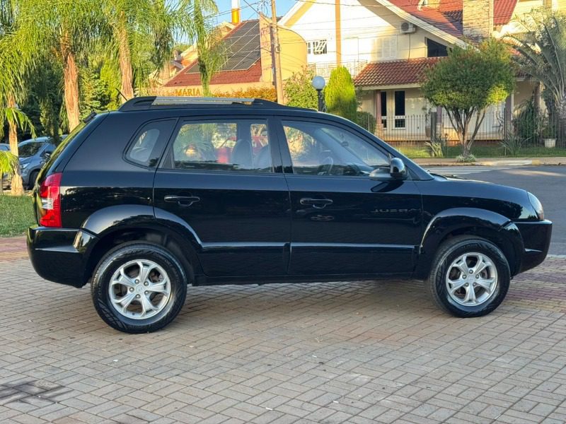 
Hyundai Tucson 2012 full									